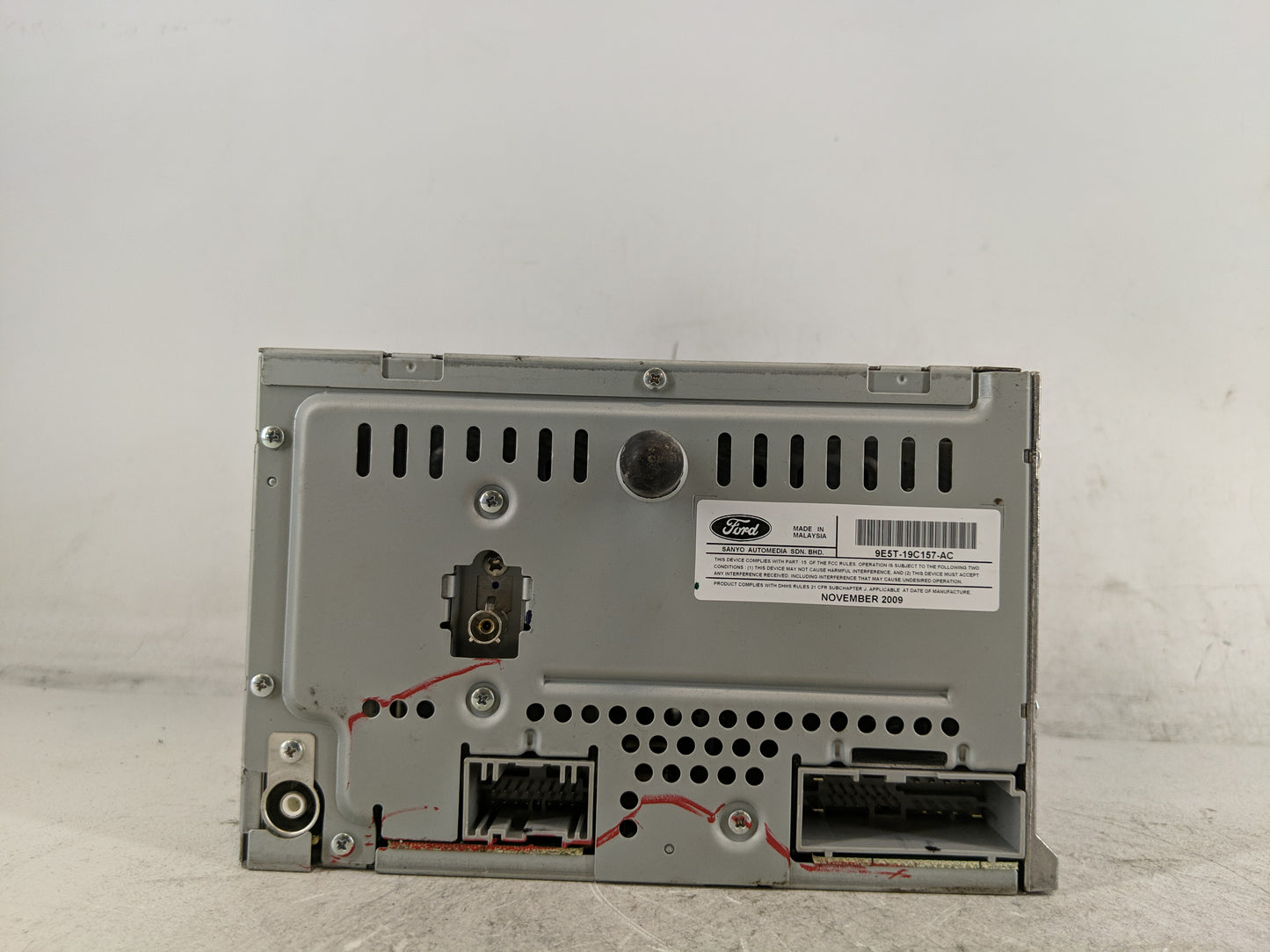 2010 Mercury Milan Radio AM FM Cd Player Receiver Replacement P/N:9E5T-19C157-AC Fits OEM Used Auto Parts - Oemusedautoparts