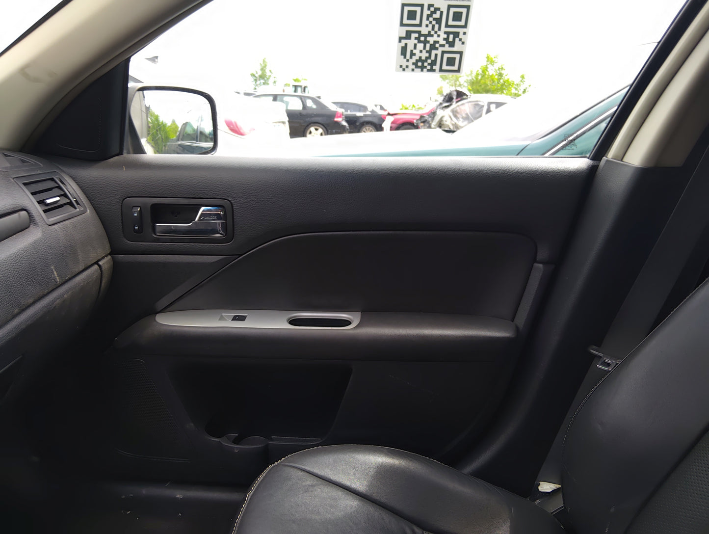 2010 Mercury Milan Front Right Passenger Interior Door Panel Trim - Oemusedautoparts1.com