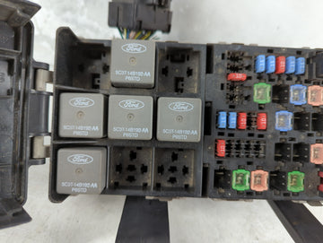 2010-2011 Mercury Milan Fusebox Fuse Box Panel Relay Module Fits Fits 2010 2011 2012 OEM Used Auto Parts