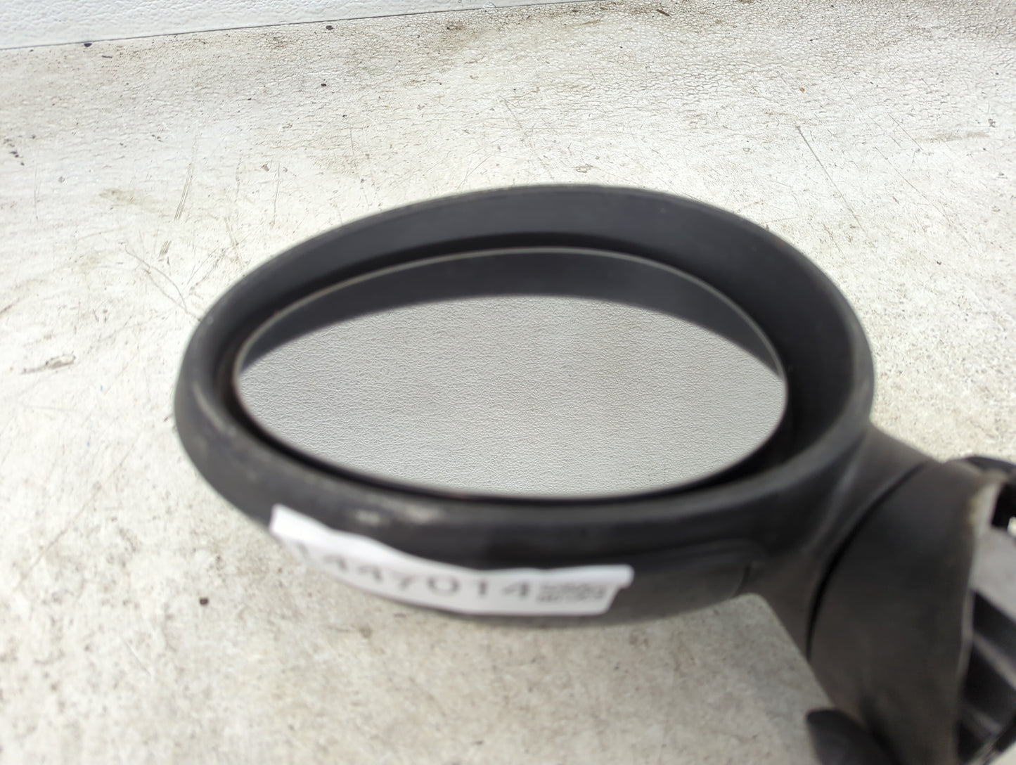 2008-2014 Mini Cooper Driver Side View Mirror - Left Door Mirror OEM Used - Oemusedautoparts1.com