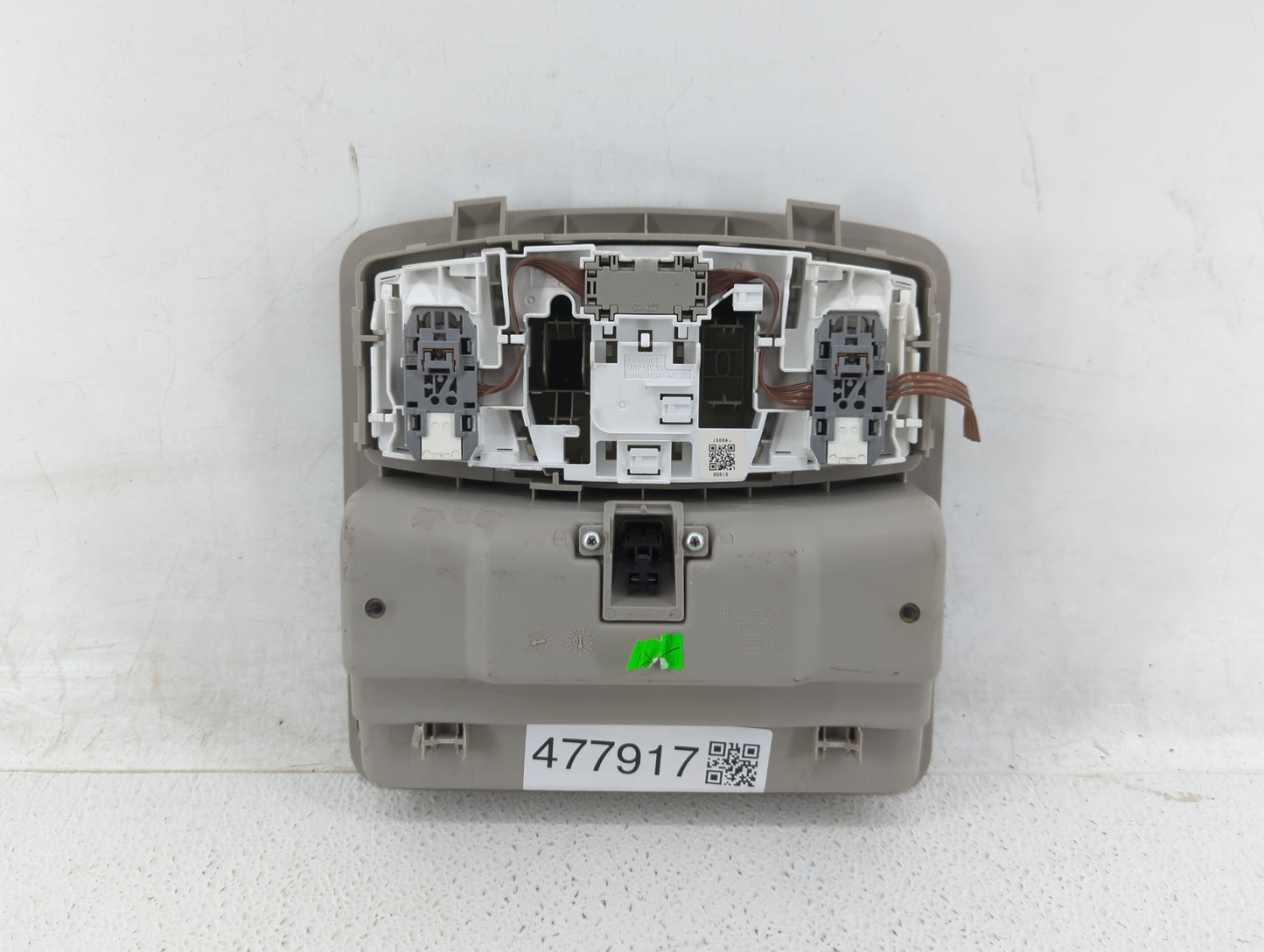 2010 Nissan Altima Overhead Roof Console Grey - Oemusedautoparts1.com