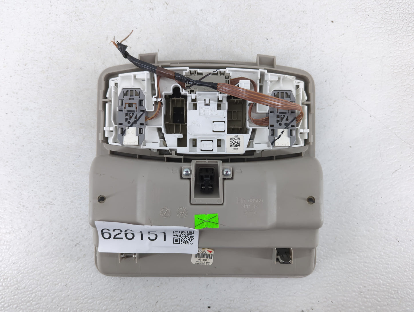 2010 Nissan Altima Overhead Roof Console - Oemusedautoparts1.com