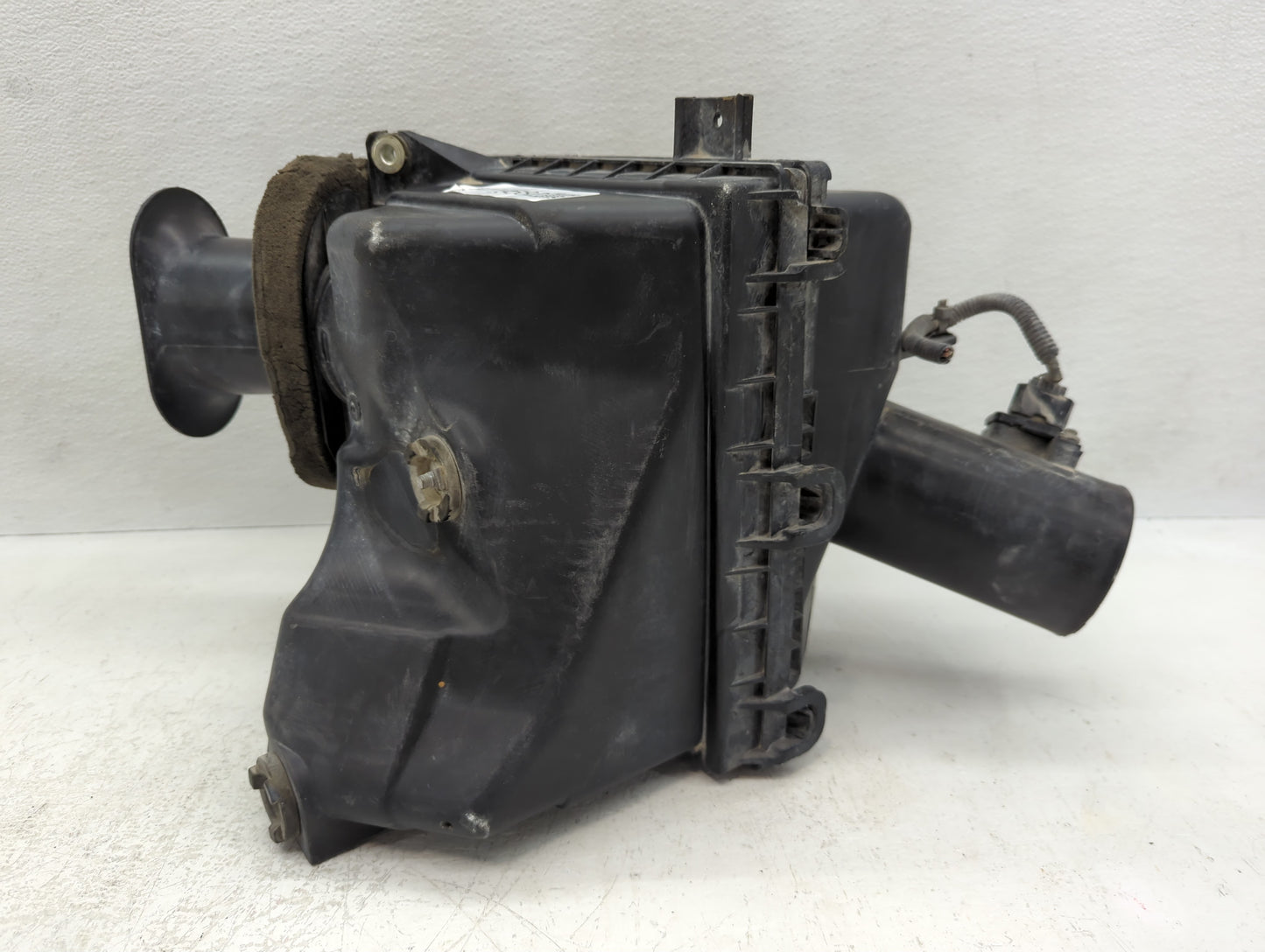 2007-2011 Nissan Armada Air Cleaner Intake-duct Hose Tube - Oemusedautoparts1.com