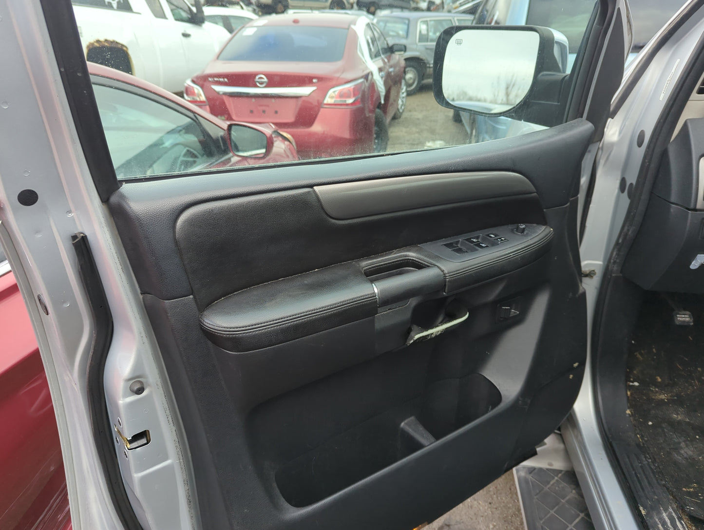 2010 Nissan Armada Front Left Driver Interior Door Panel Trim - Oemusedautoparts1.com