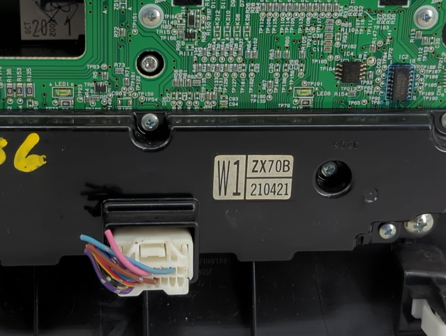 2010 Nissan Maxima Radio AM FM Cd Player Receiver Replacement P/N:F21PB974B Fits OEM Used Auto Parts - Oemusedautoparts1.com