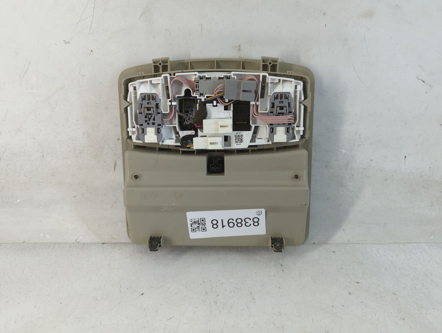 2010 Nissan Maxima Overhead Roof Console - Oemusedautoparts1.com
