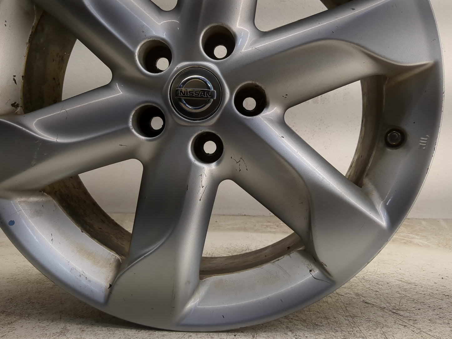 2009-2010 Nissan Murano Oem Wheel Rim - Oemusedautoparts1.com