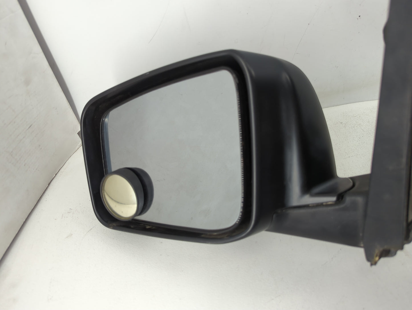 2008-2015 Nissan Rogue Driver Side View Mirror - Left Door Mirror OEM Used - Oemusedautoparts1.com