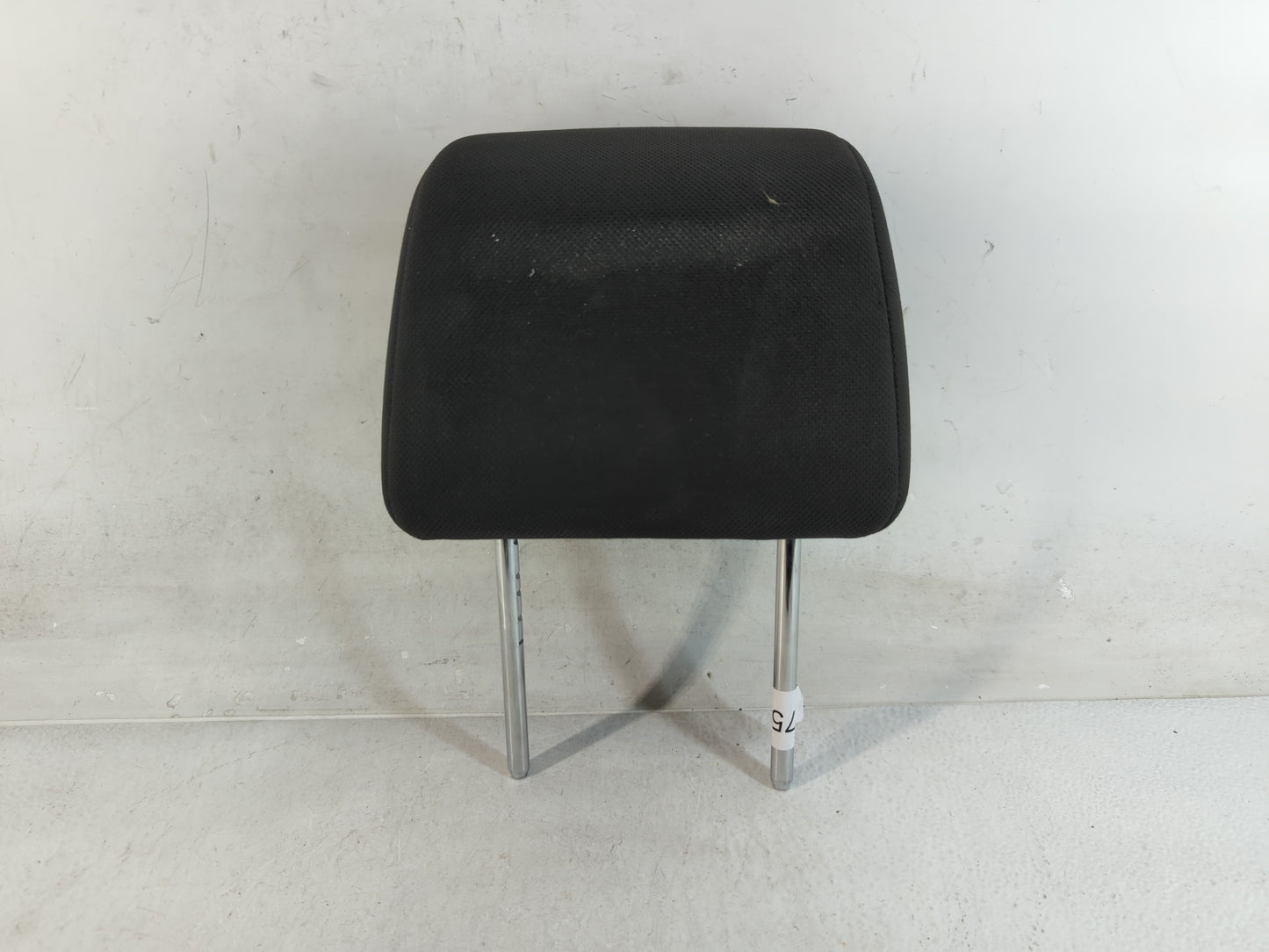 2010 Nissan Rogue Headrest Head Rest Front Driver Passenger Seat Fits OEM Used Auto Parts - Oemusedautoparts1.com