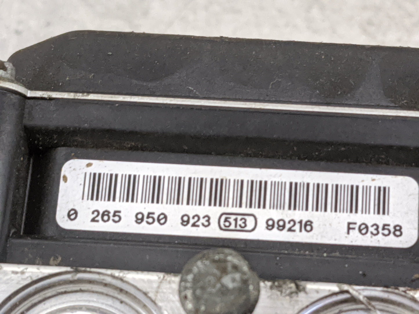 2009-2010 Subaru Forester ABS Pump Control Module Replacement P/N:0265239193 27536000002, 0265950923 Fits Fits 2009 2010 OEM