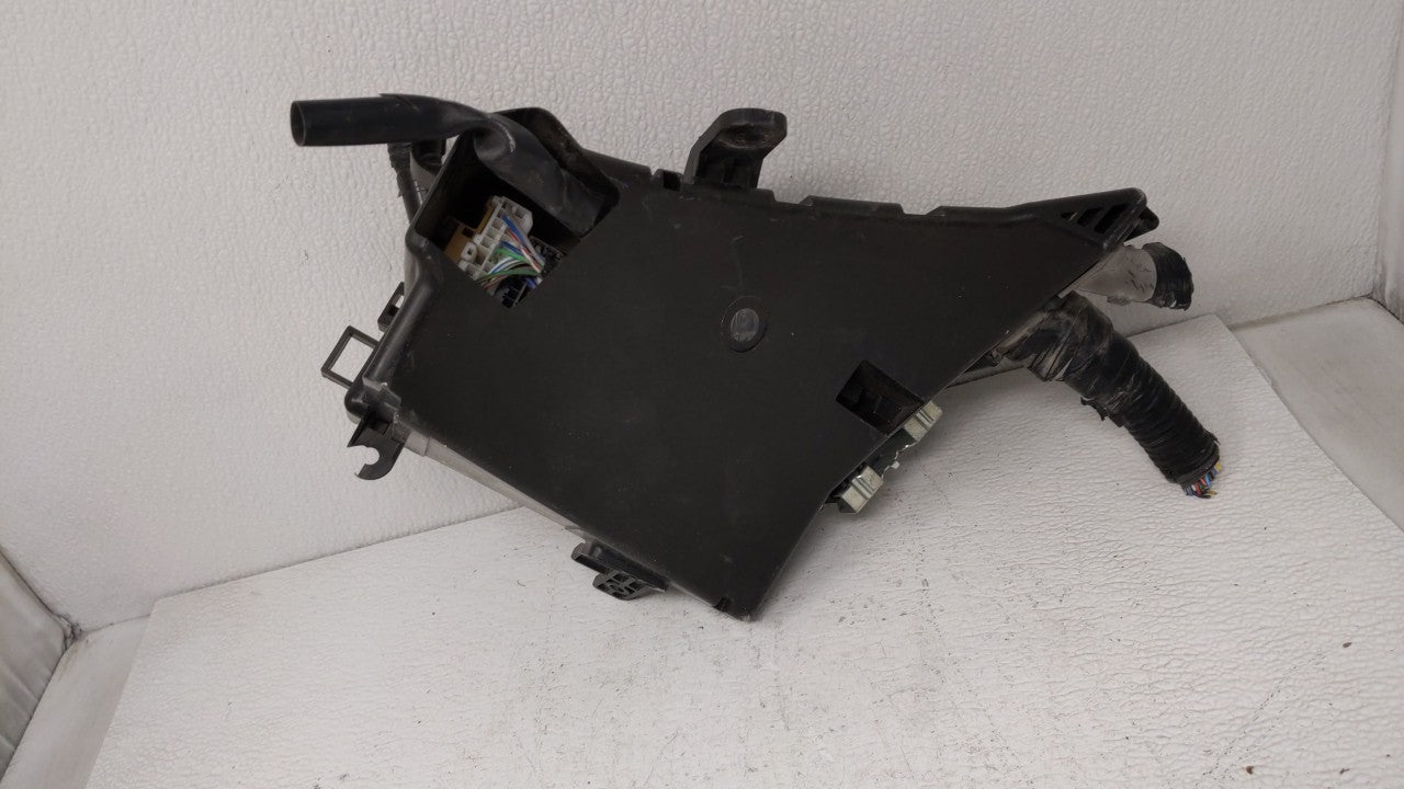 2010-2013 Subaru Forester Fusebox Fuse Box Panel Relay Module P/N:MB100200B MB502095B Fits Fits 2010 2011 2012 2013 OEM Used