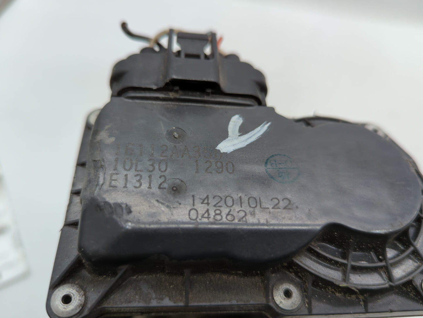 2010-2012 Subaru Legacy Throttle Body P/N:16112AA350 Fits Fits 2010 2011 2012 OEM Used Auto Parts - Oemusedautoparts1.com