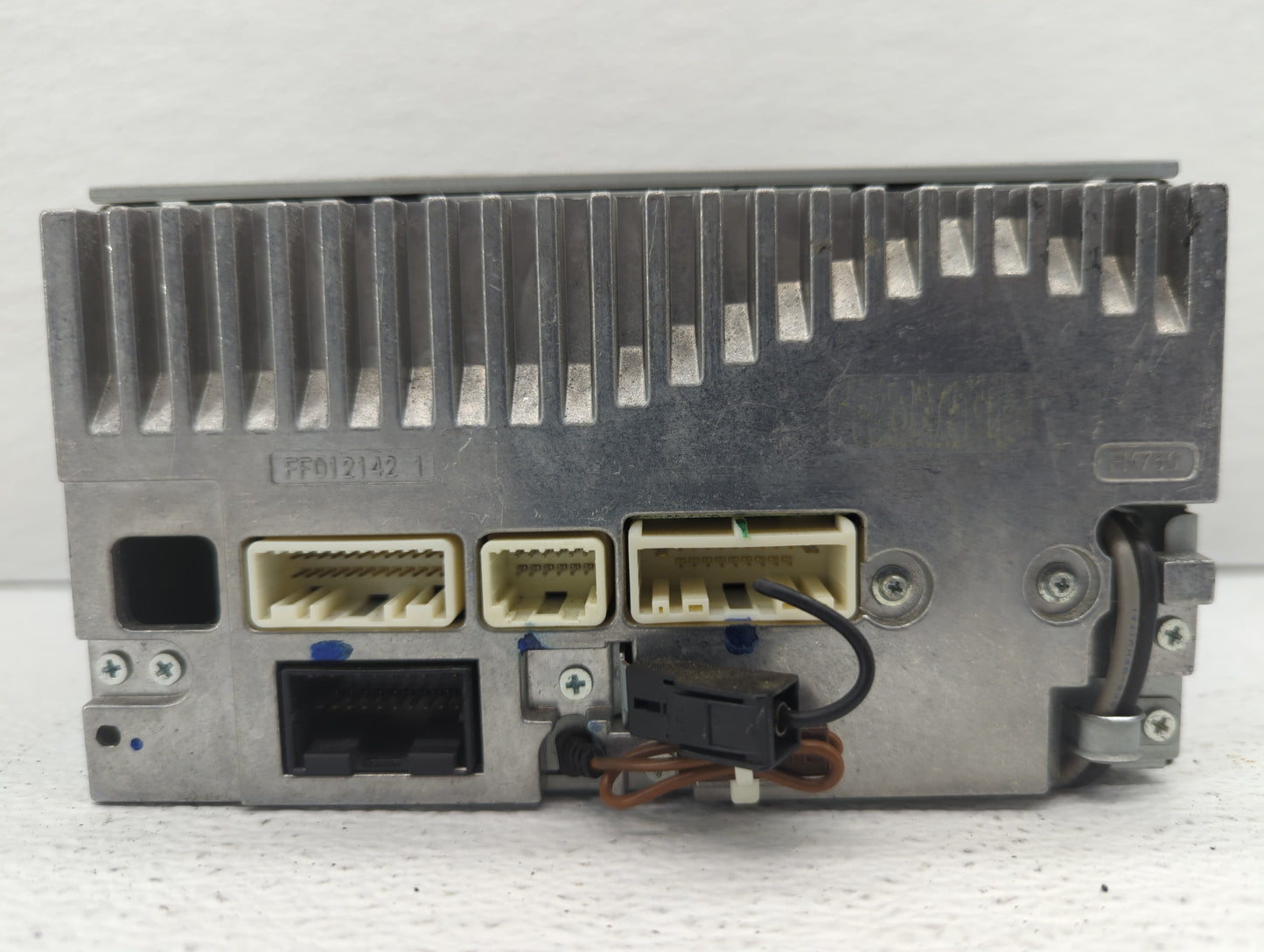 2010-2012 Subaru Legacy Am Fm Cd Player Radio Receiver - Oemusedautoparts1.com