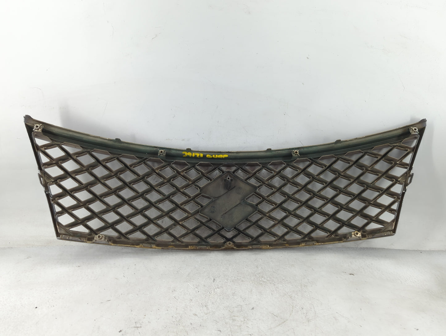 2010-2013 Suzuki Kizashi Front Grille Bumper Not Included - Oemusedautoparts1.com