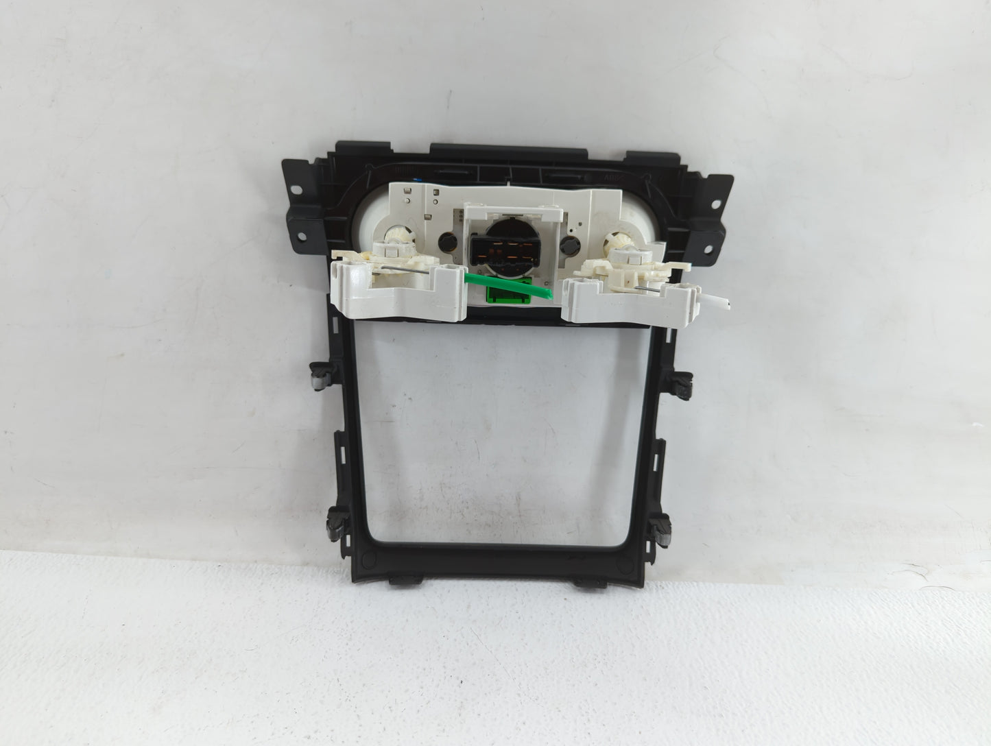 2007-2013 Suzuki Sx4 Climate Control Module Temperature AC/Heater Replacement P/N:73824-79J0 Fits OEM Used Auto Parts - Oemu