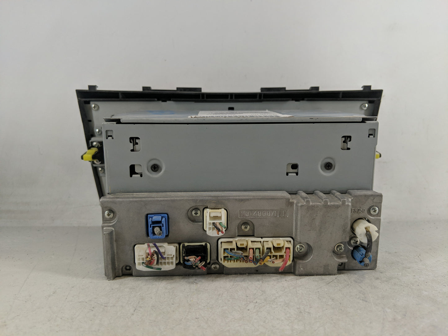 2010-2011 Toyota Camry Radio AM FM Cd Player Receiver Replacement P/N:86120-06700 Fits Fits 2010 2011 OEM Used Auto Parts -
