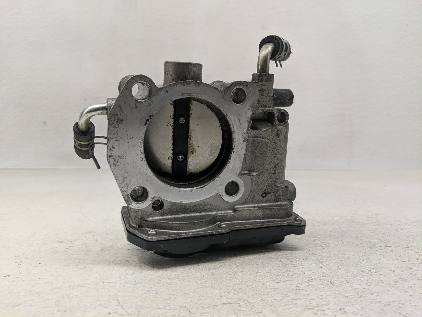 2007-2011 Toyota Camry Throttle Body Fits Fits 2006 2007 2008 2009 2010 2011 2012 2013 2014 2015 OEM Used Auto Parts - Oemus