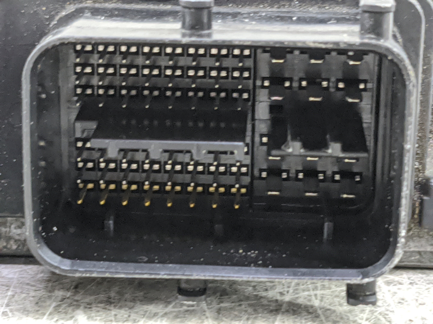 2010-2011 Toyota Camry PCM Engine Control Computer ECU ECM PCU OEM P/N:89661-06J10 TN275300-6422 Fits Fits 2010 2011 OEM Use