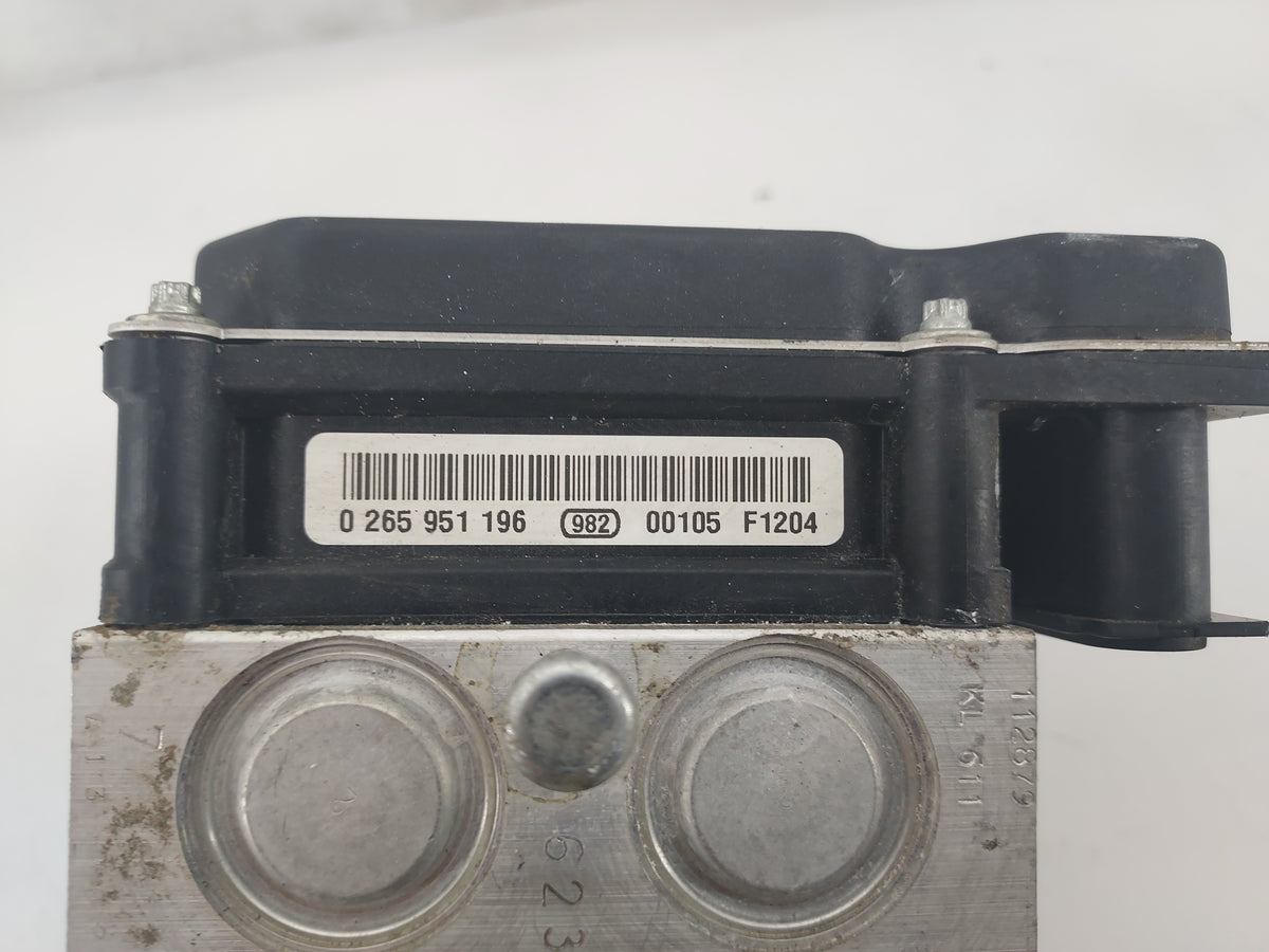 2010-2011 Toyota Camry ABS Pump Control Module Replacement P/N:0265232610 0265951196, 44540-06050-A Fits Fits 2010 2011 OEM