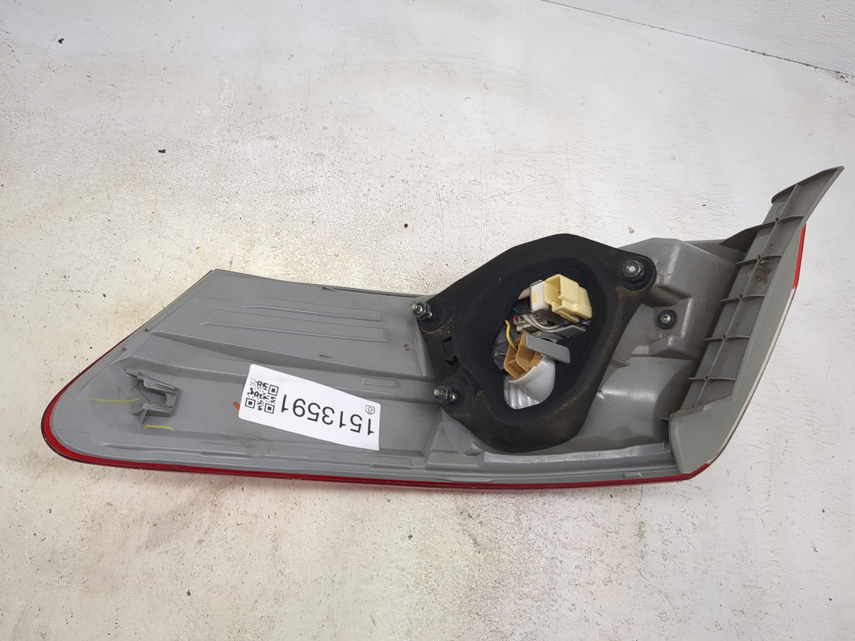 2010-2011 Toyota Camry Tail Light Assembly Driver Left OEM Fits Fits 2010 2011 OEM Used Auto Parts - Oemusedautoparts1.com