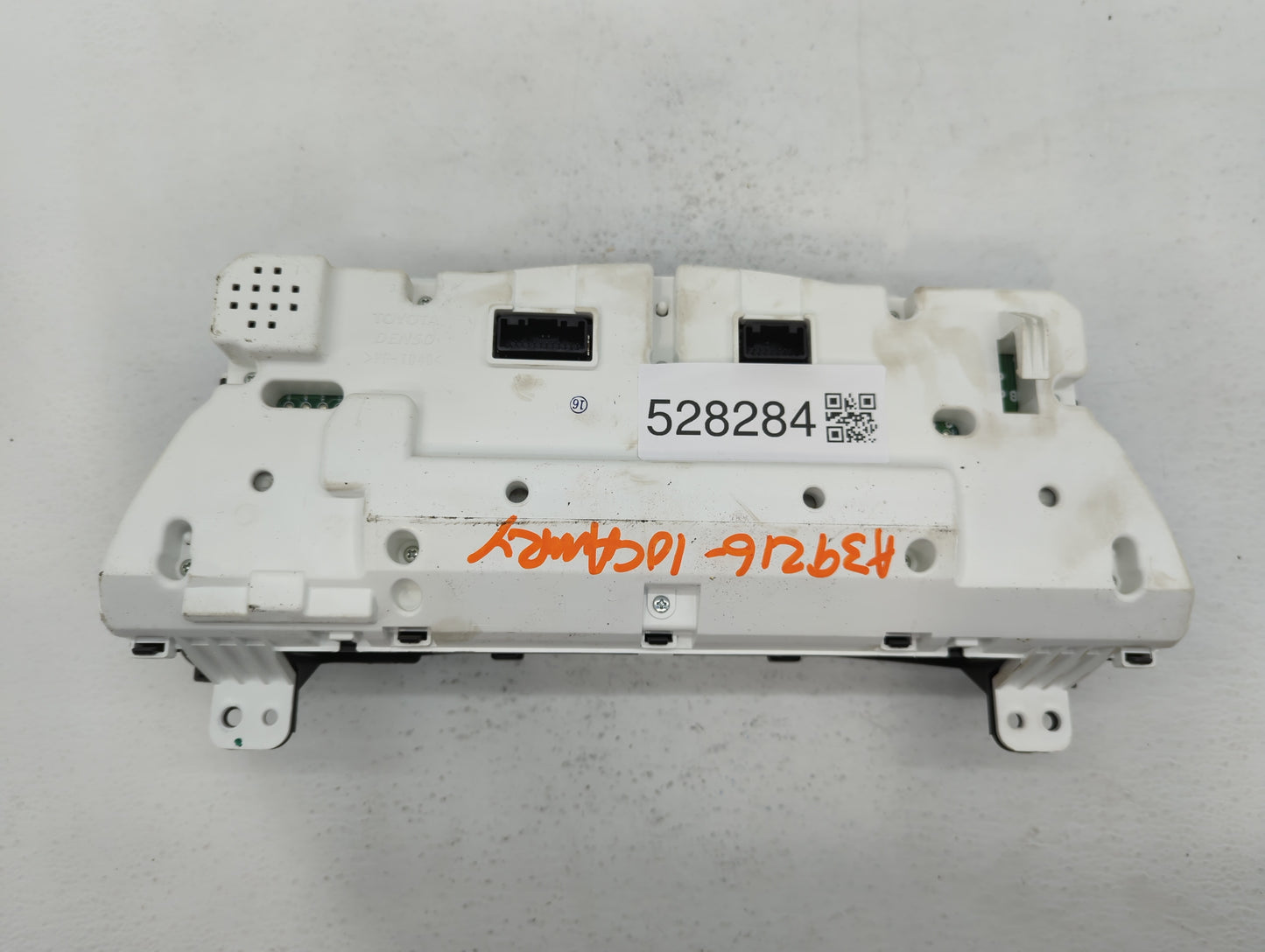 2010-2011 Toyota Camry Instrument Cluster Speedometer Gauges P/N:83800-06V10-00 Fits Fits 2010 2011 OEM Used Auto Parts - Oe