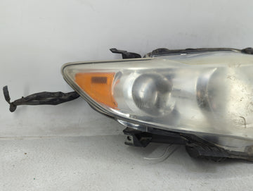 2009-2010 Toyota Corolla Passenger Right Oem Head Light Headlight Lamp