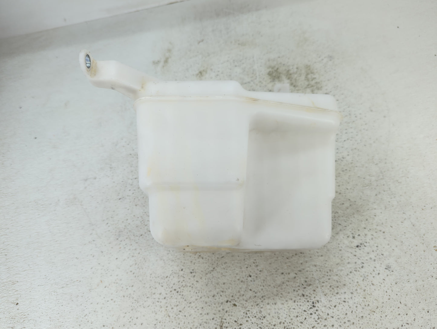 2009-2013 Toyota Corolla Windshield Washer Fluid Reservoir Bottle Oem - Oemusedautoparts1.com