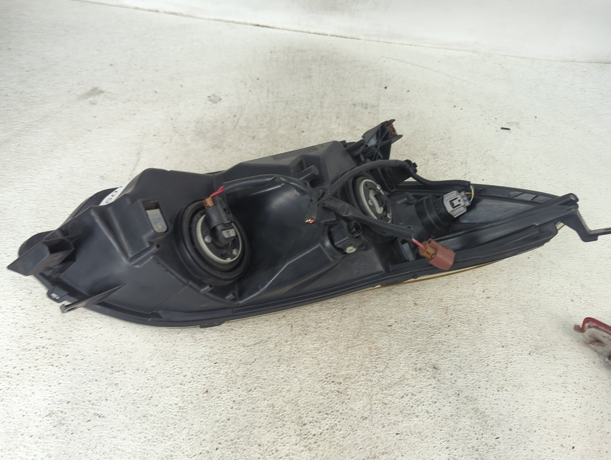 2009-2014 Toyota Matrix Driver Left Oem Head Light Headlight Lamp Black - Oemusedautoparts1.com