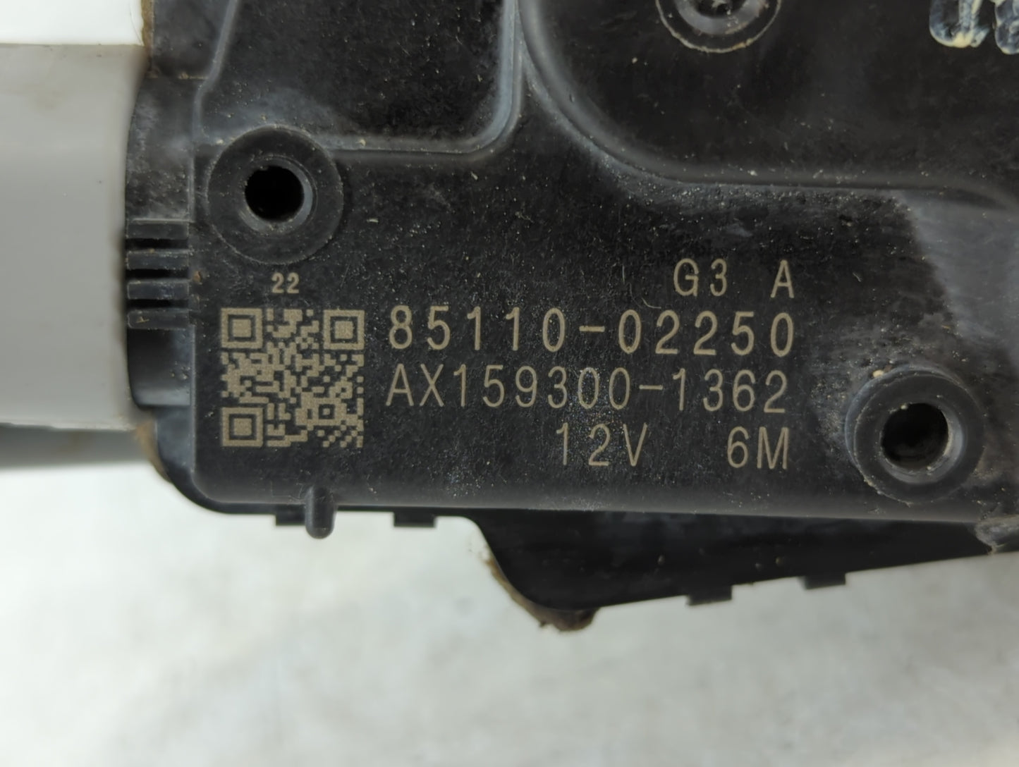 2009-2014 Toyota Matrix Front Windshield Wiper Motor P/N:85110-02250 Fits Fits 2009 2010 2011 2012 2013 2014 OEM Used Auto P
