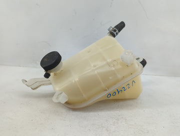 2010-2015 Toyota Prius Radiator Coolant Overflow Expansion Tank Bottle