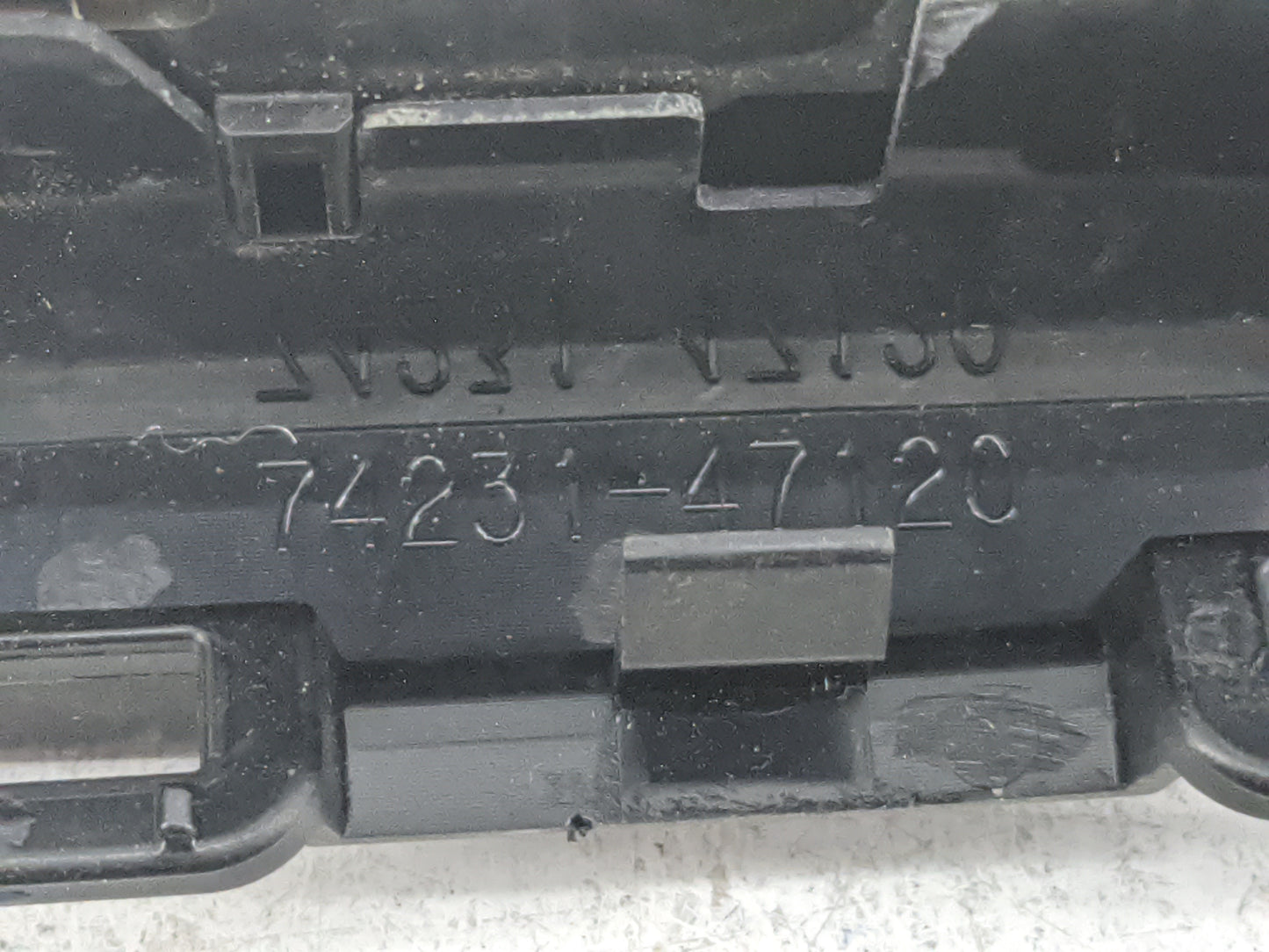 2010-2014 Toyota Prius Passenger Right Power Window Switch 74231-47120 - Oemusedautoparts1.com