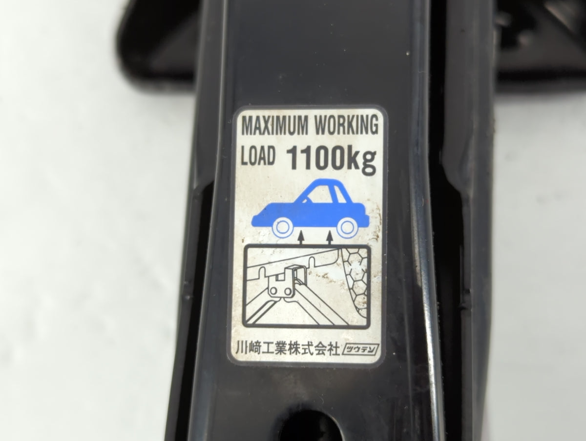 2010 Toyota Prius Spare Scissor Car Jack 777471 - Oemusedautoparts1.com
