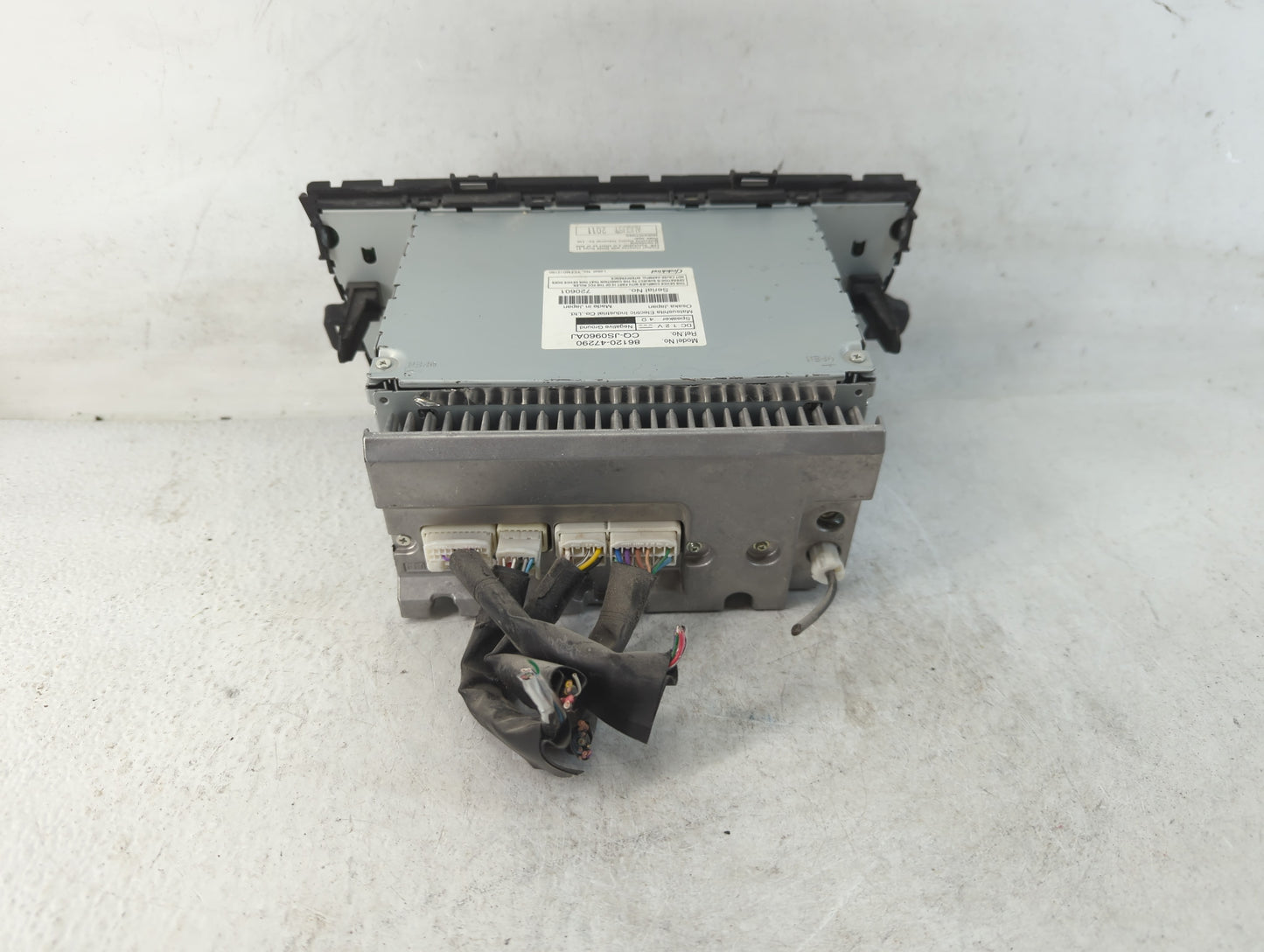 2010-2011 Toyota Prius Radio AM FM Cd Player Receiver Replacement P/N:86120-47290 Fits Fits 2010 2011 OEM Used Auto Parts -