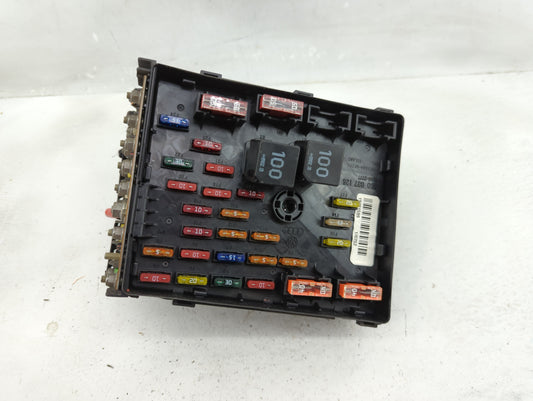 2009-2012 Volkswagen Cc Fusebox Fuse Box Panel Relay Module P/N:1K0 937 132 G 1K0 937 132 F Fits Fits 2009 2010 2011 2012 OEM Used Auto Parts