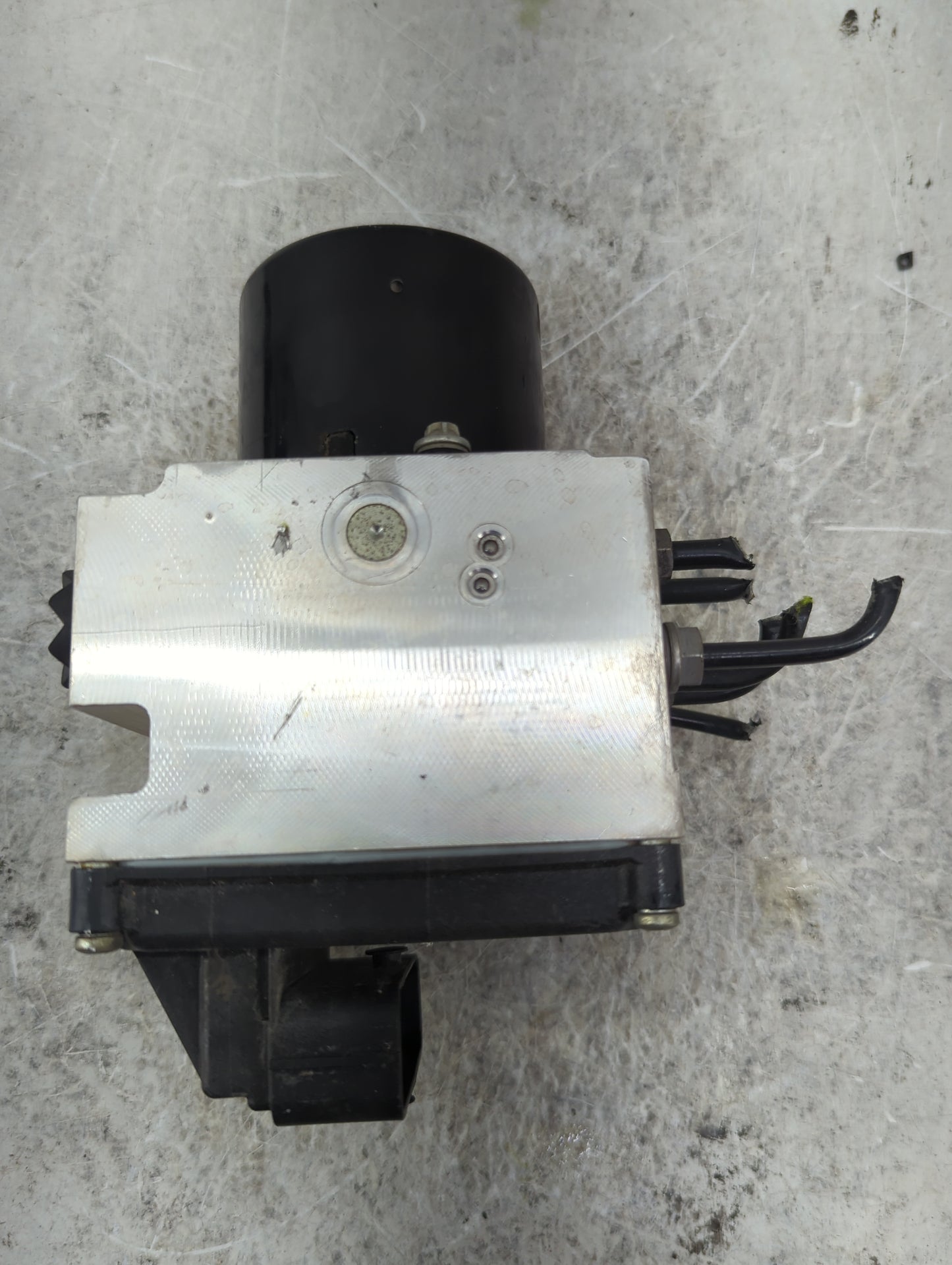 2009-2011 Volkswagen Cc ABS Pump Control Module Replacement P/N:3C0.614.109.AF 16705912, 16705712-N Fits Fits 2009 2010 2011
