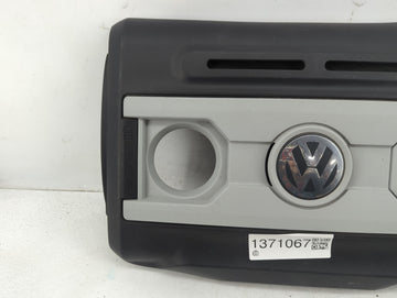 2010 Volkswagen Jetta Engine Cover