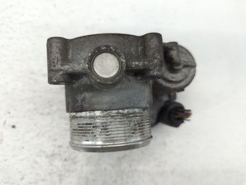 2006-2010 Volkswagen Passat Throttle Body P/N:06F 133 062 Q 06F 133 062 J Fits OEM Used Auto Parts