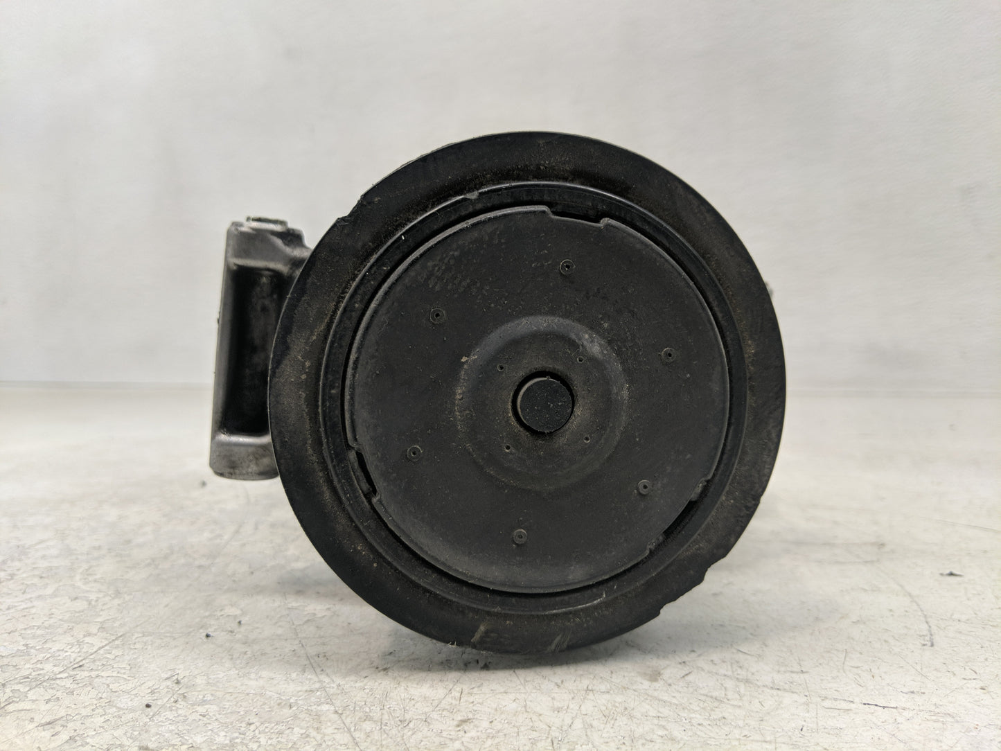 2009-2015 Volkswagen Tiguan Air Conditioning A/c Ac Compressor Oem - Oemusedautoparts1.com