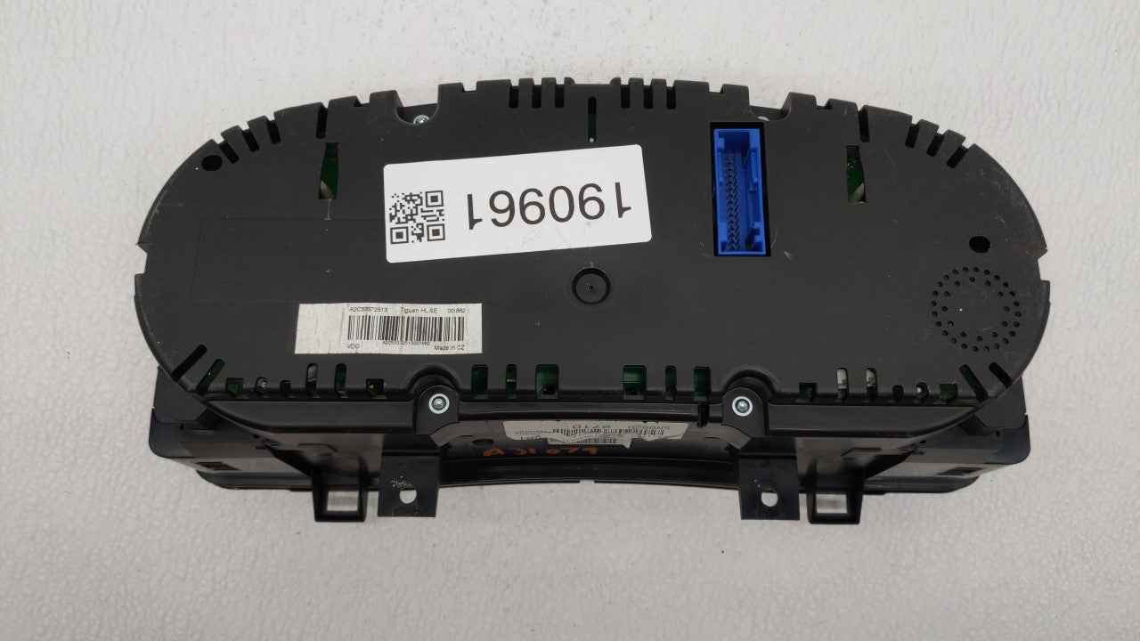 2010 Volkswagen Tiguan Instrument Cluster Speedometer Gauges P/N:5N0920961A 5N0920971A Fits OEM Used Auto Parts - Oemusedaut