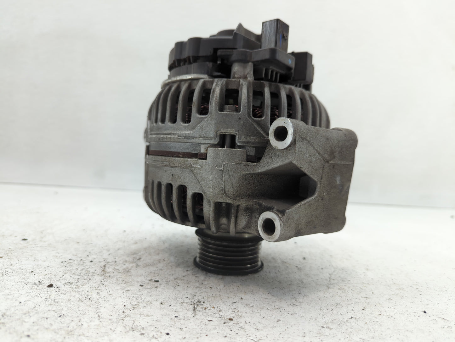 2009-2018 Volkswagen Tiguan Alternator Replacement Generator Charging Assembly Engine OEM P/N:06B 903 016AB Fits OEM Used Au