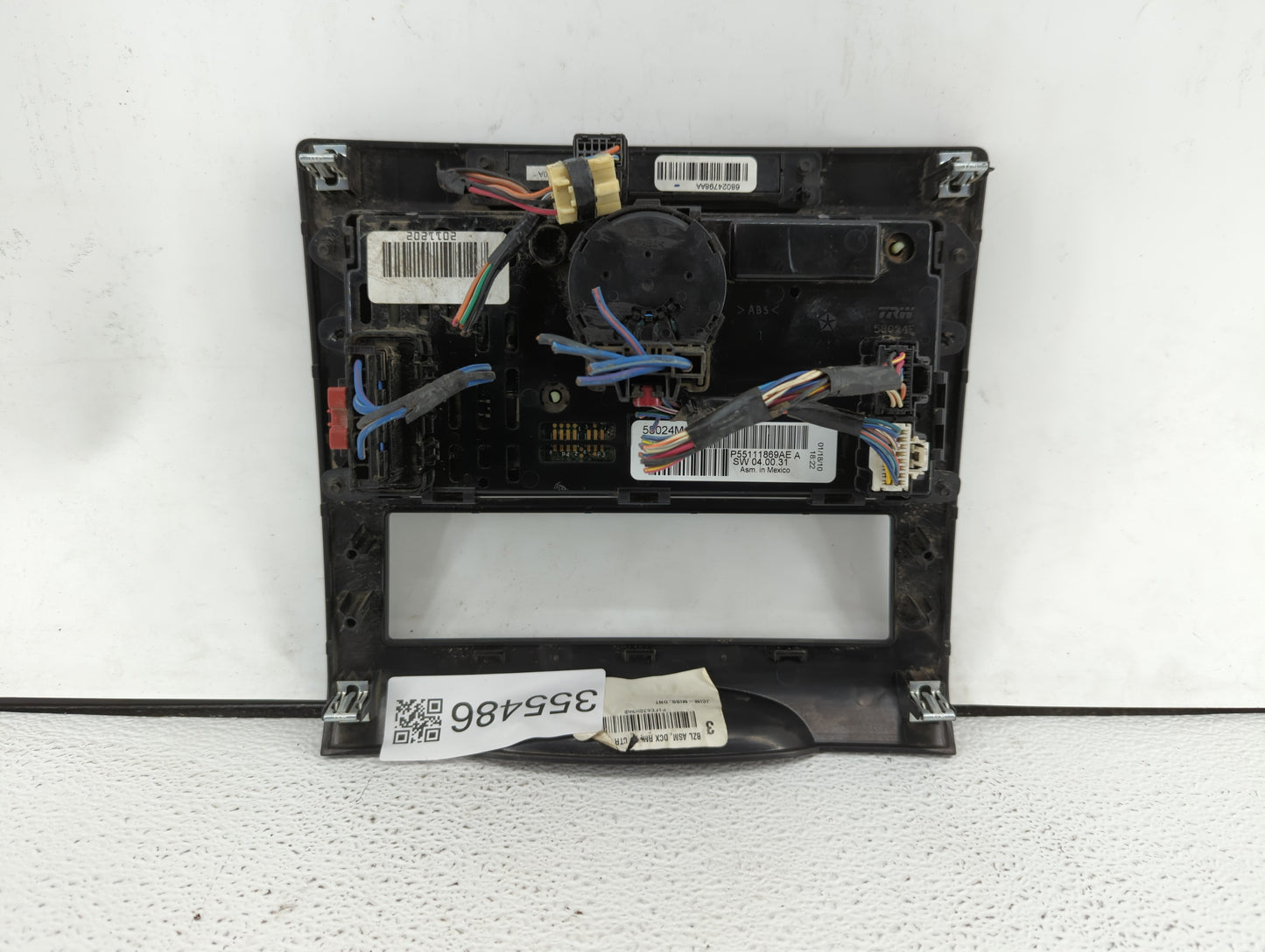 Volkswagen Routan Radio Control Panel - Oemusedautoparts1.com