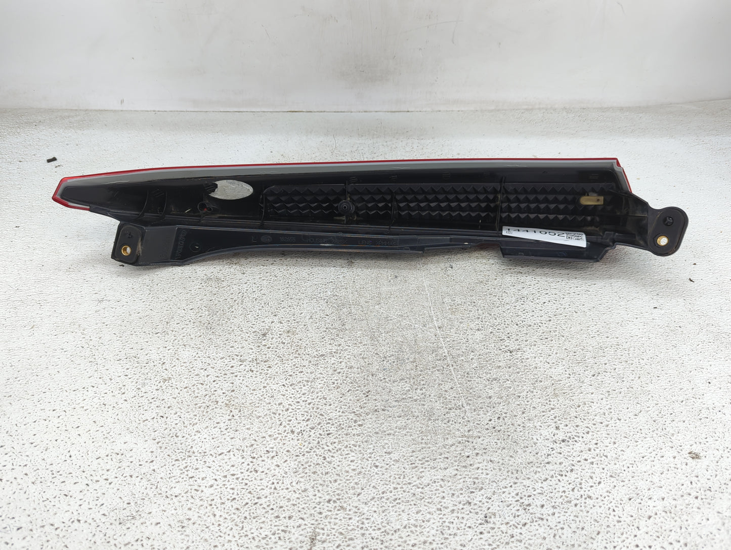 2007-2014 Volvo Xc90 Tail Light Assembly Passenger Right OEM P/N:162655 Fits Fits 2007 2008 2009 2010 2011 2012 2013 2014 OE
