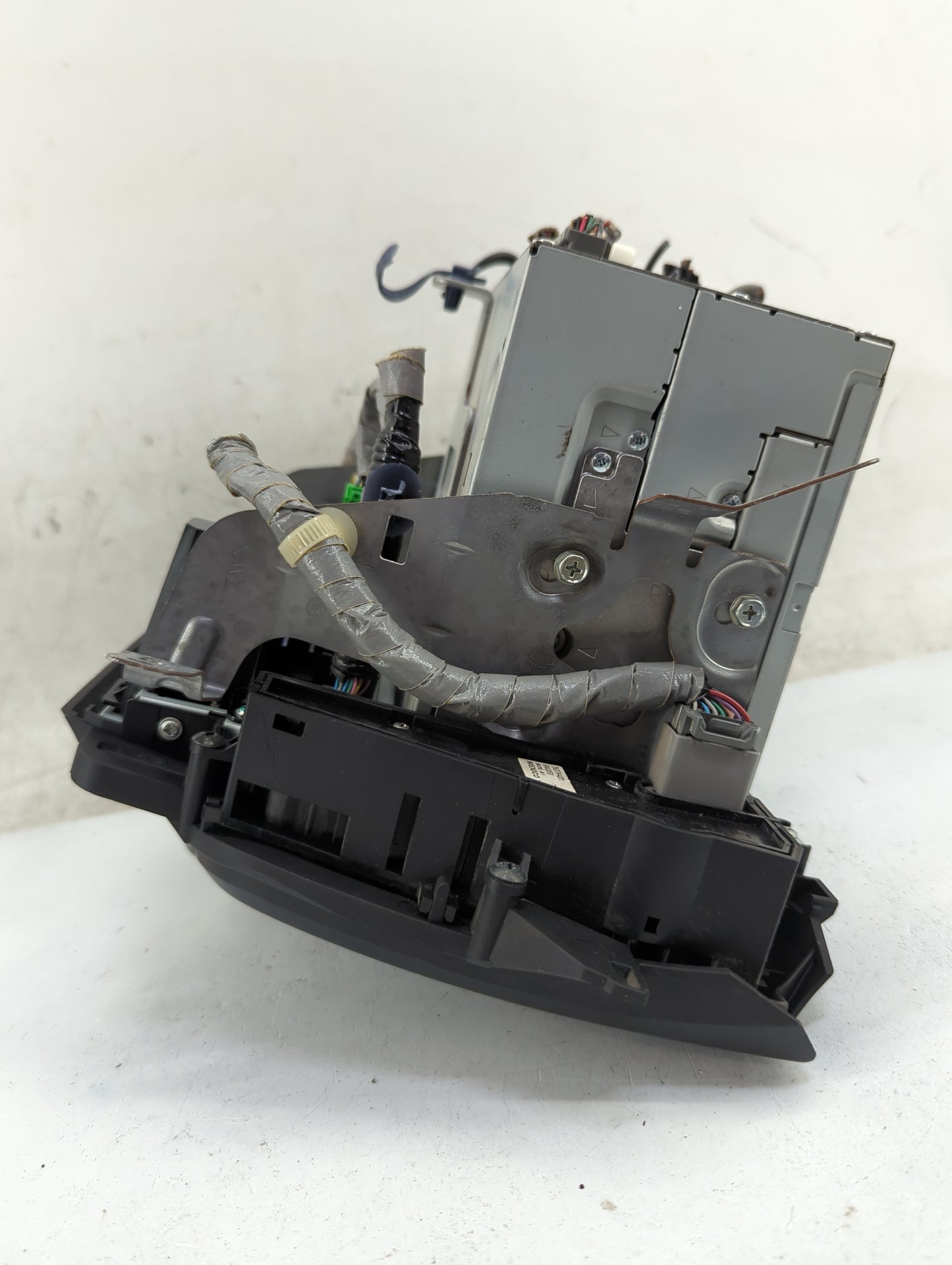 2010-2011 Acura Tl Radio AM FM Cd Player Receiver Replacement P/N:39100-TK4-A800 AVIC-T8307ZH, JIPG004717UC Fits Fits 2010 2