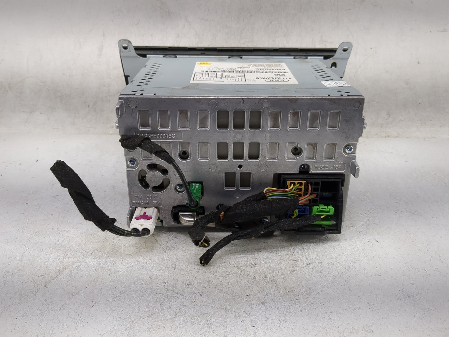 2010-2012 Audi A4 Radio AM FM Cd Player Receiver Replacement P/N:8T1035186R CQ-JA1952G Fits OEM Used Auto Parts - Oemusedaut