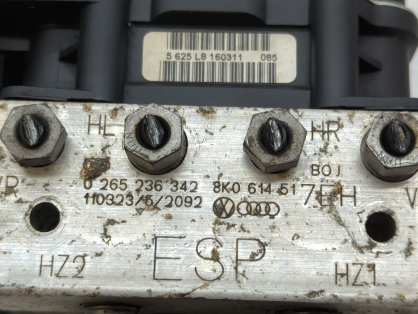 2010-2012 Audi A4 ABS Pump Control Module Replacement P/N:8K0 614 517 Fits Fits 2010 2011 2012 OEM Used Auto Parts - Oemused