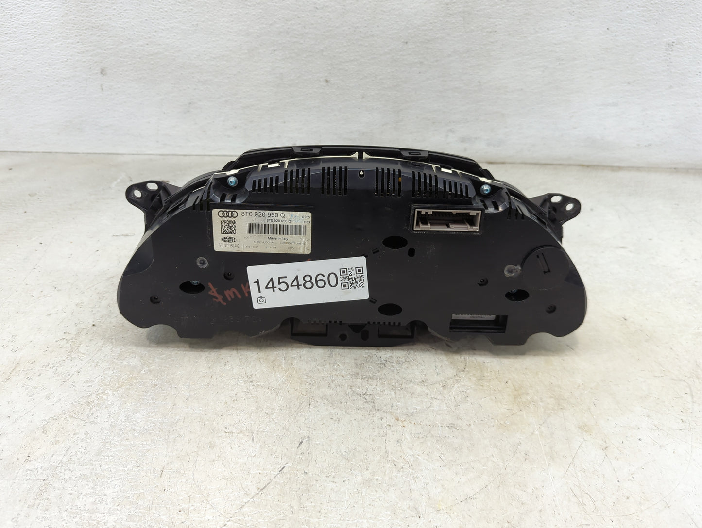 2010-2012 Audi A5 Instrument Cluster Speedometer Gauges P/N:8T0920951A 503002360404 Miles: Fits Fits 2010 2011 2012 OEM Used