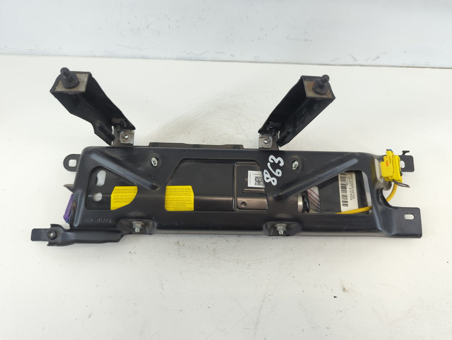 2008-2012 Audi A5 Air Bag Driver Left Steering Wheel Mounted P/N:01-KAB1008291NAT/08 M12L011124 Fits Fits 2008 2009 2010 201