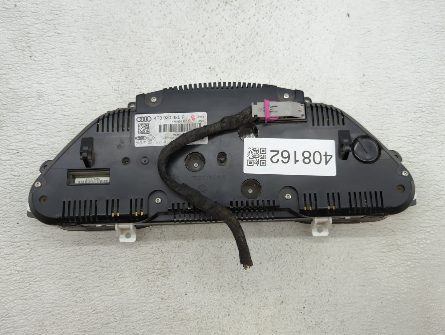 2009-2011 Audi A6 Instrument Cluster Speedometer Gauges P/N:4F0 920 985 F 4F0 920 983 H Fits Fits 2009 2010 2011 OEM Used Au