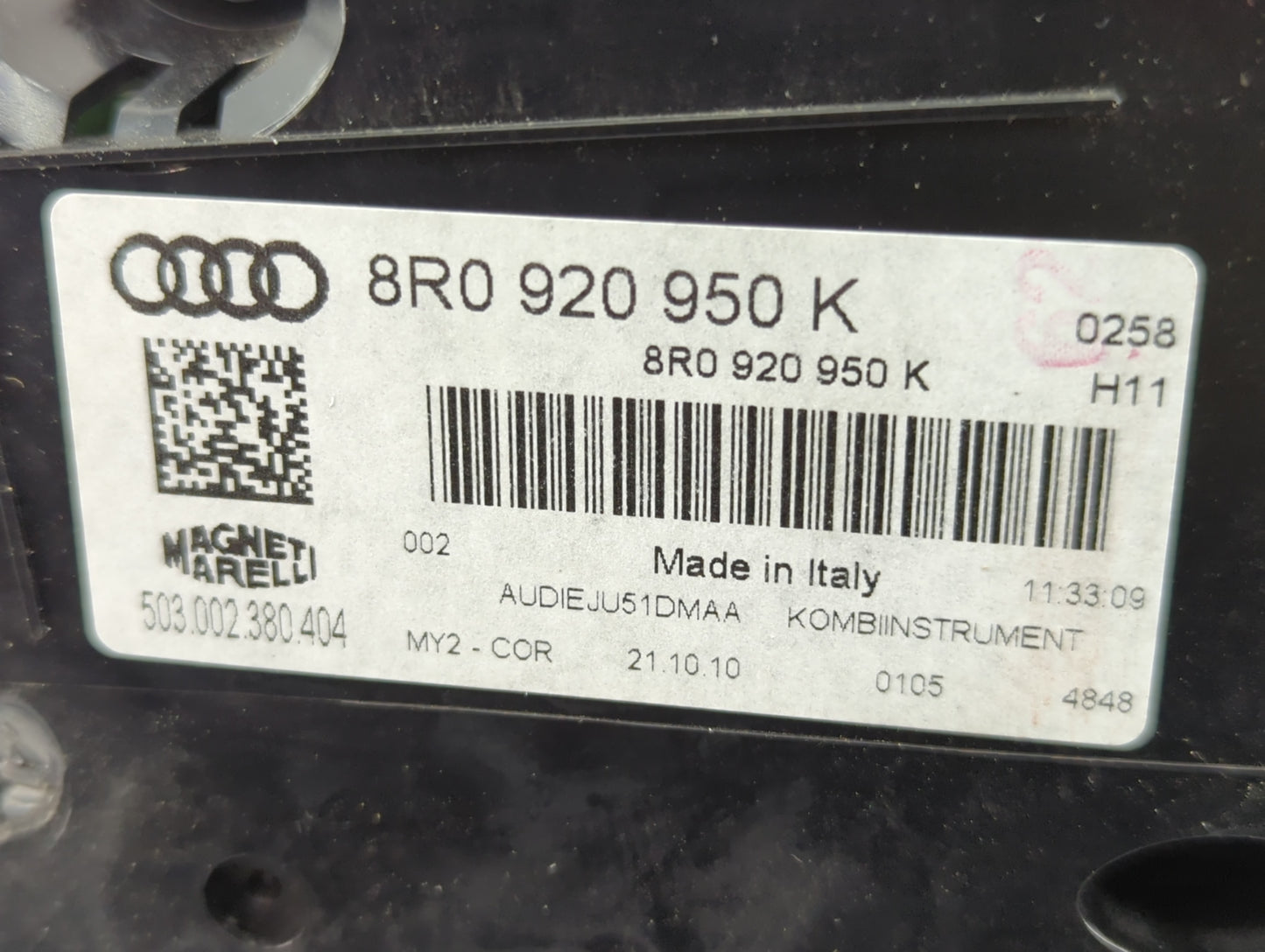 2011-2012 Audi Q5 Instrument Cluster Speedometer Gauges P/N:8R0 920 950 K Fits Fits 2011 2012 OEM Used Auto Parts - Oemuseda