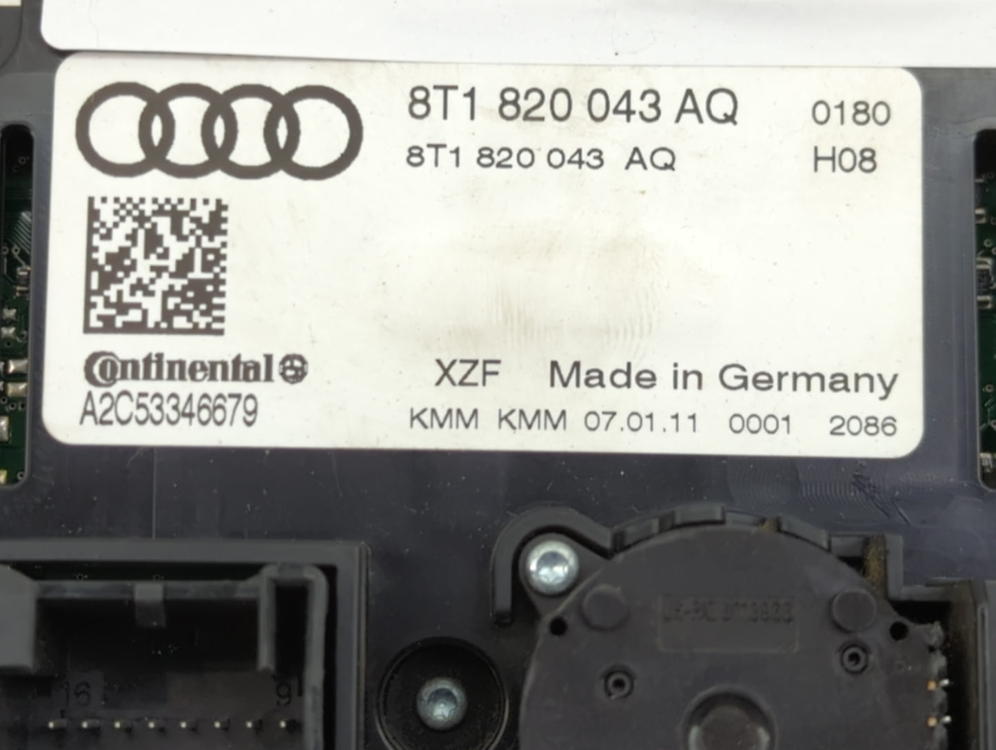 2009-2012 Audi Q5 Climate Control Module Temperature AC/Heater Replacement P/N:8T1 820 043 AQ Fits OEM Used Auto Parts - Oem